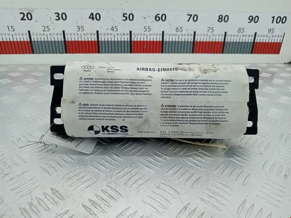 Подушка безопасности 8T0880204F