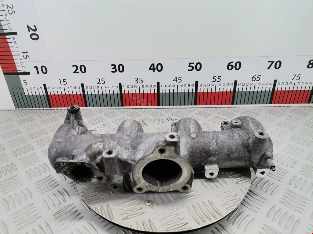 Коллектор впускной MR577029