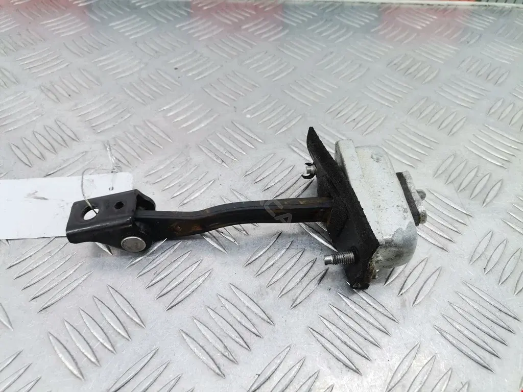 Ограничитель двери 3M51R23500AF