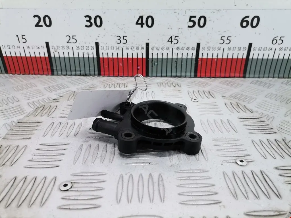 Фланец охлаждающей жидкости 03D133255A