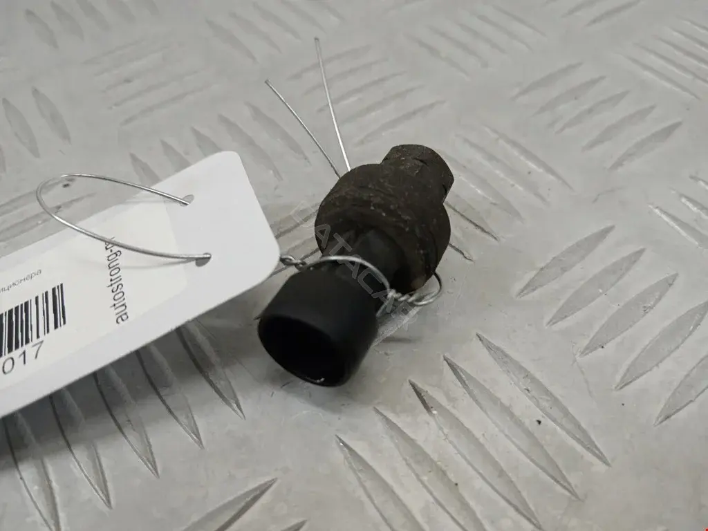 Датчик давления кондиционера 04803545, 04818980, 06850512