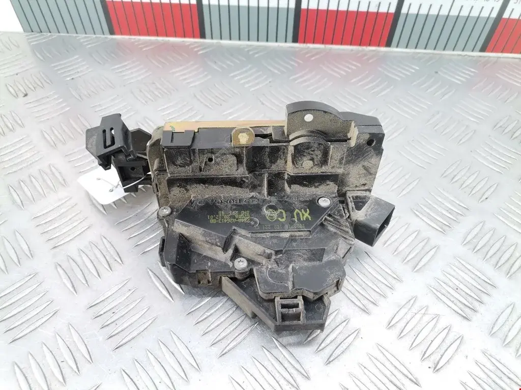 Замок двери 2S4AA26413BB, 4698324