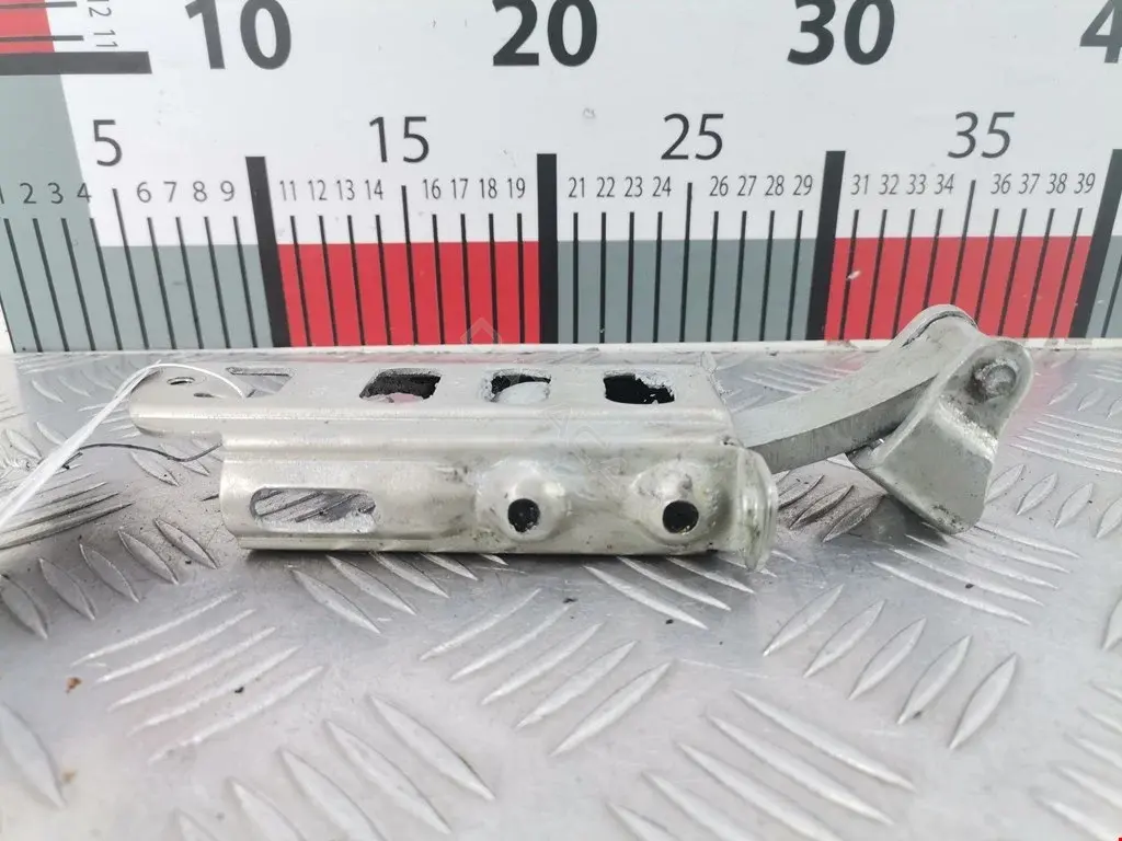 Ограничитель двери 0253150, 1175512, 1189812300