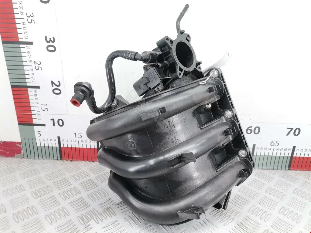 Коллектор впускной 03D129743K, 03D129766L