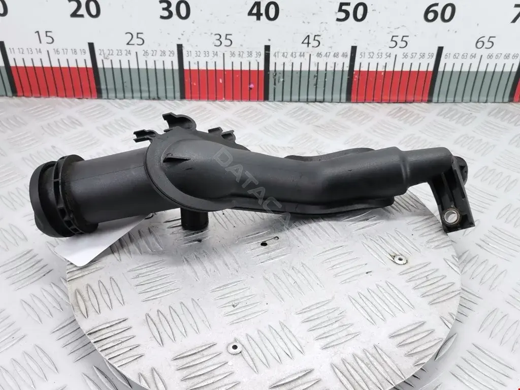 Маслозаливная горловина 1364853, 9655354180