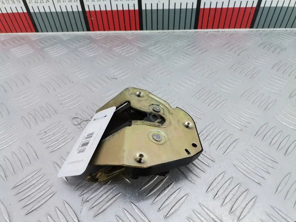 Замок двери 913877