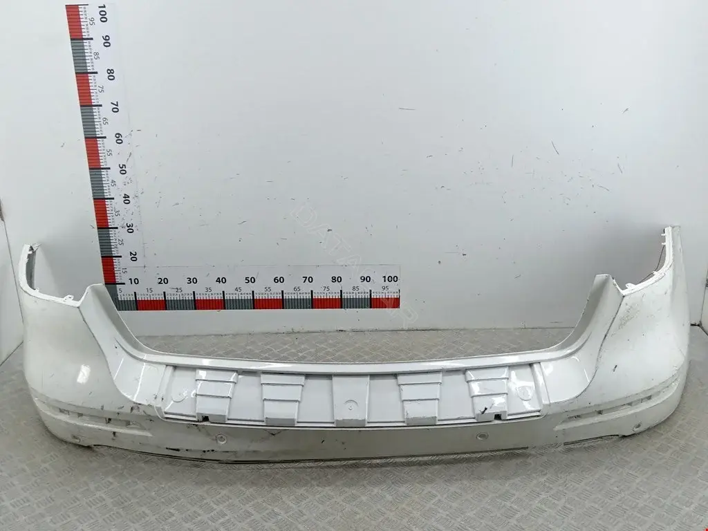 Задний бампер A1668850625