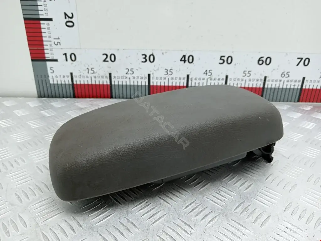 Подлокотник G26A64450A