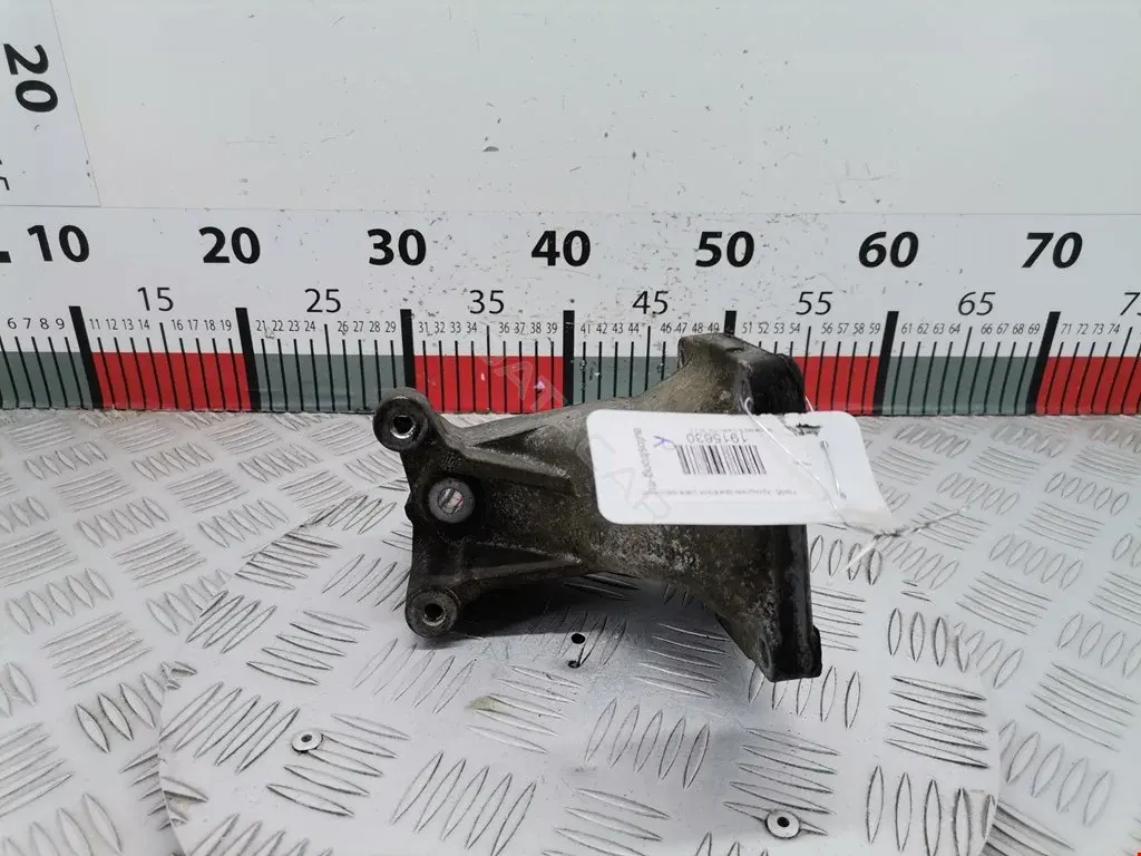 Кронштейн двигателя 6042230004, A6042230004