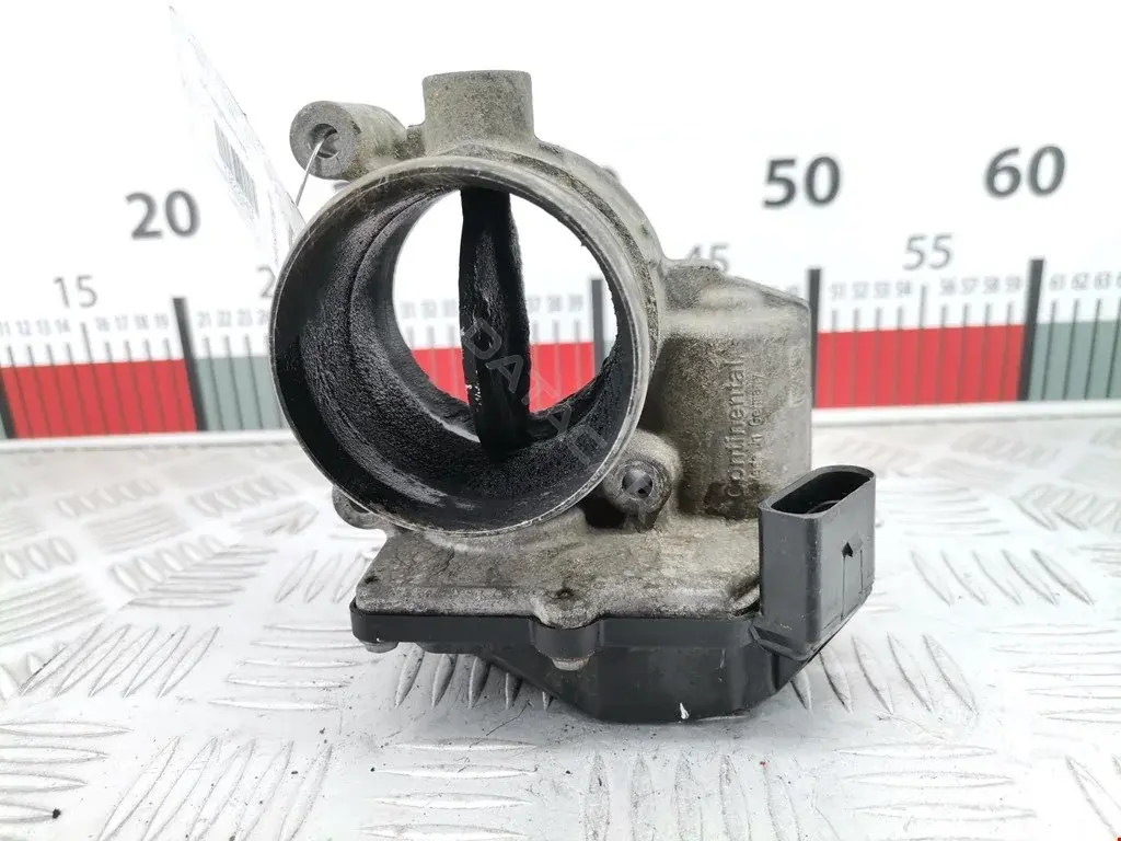Дроссельная заслонка 03L128063S