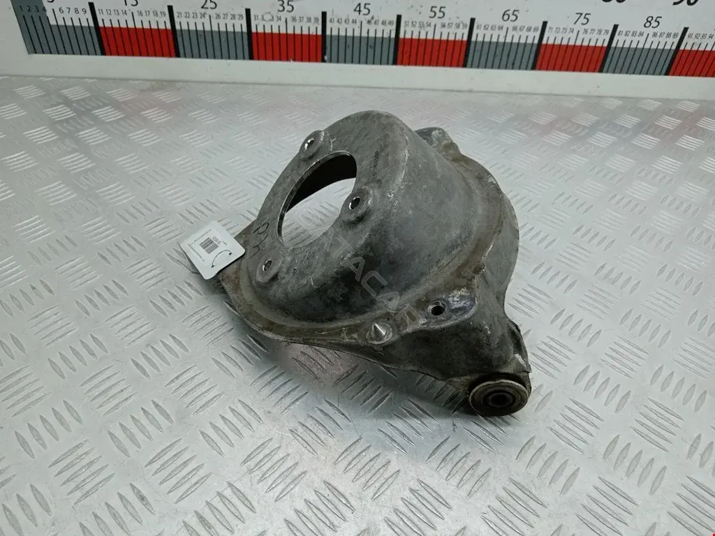 Опора амортизатора 352719