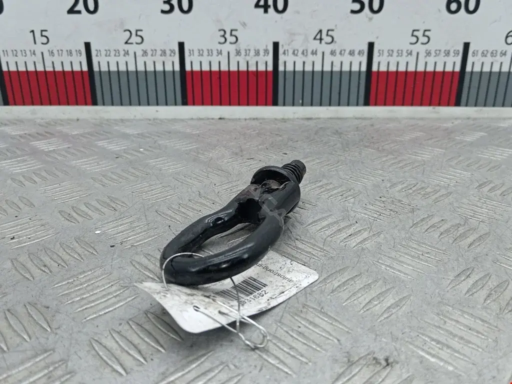 Крюк буксировочный 1674282, 57982, 8596002
