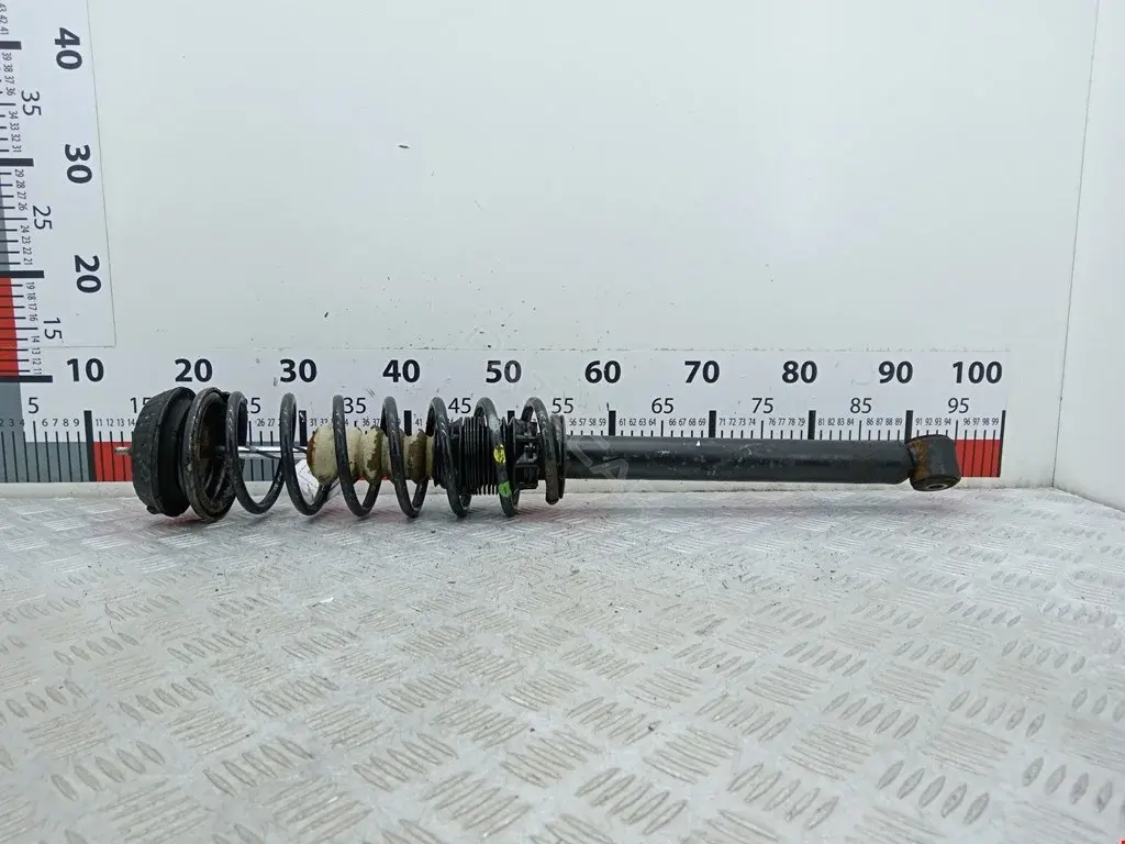 Стойка задняя 1493886, 3S5118K076DC