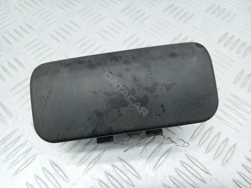 Ручка двери YC15V26601