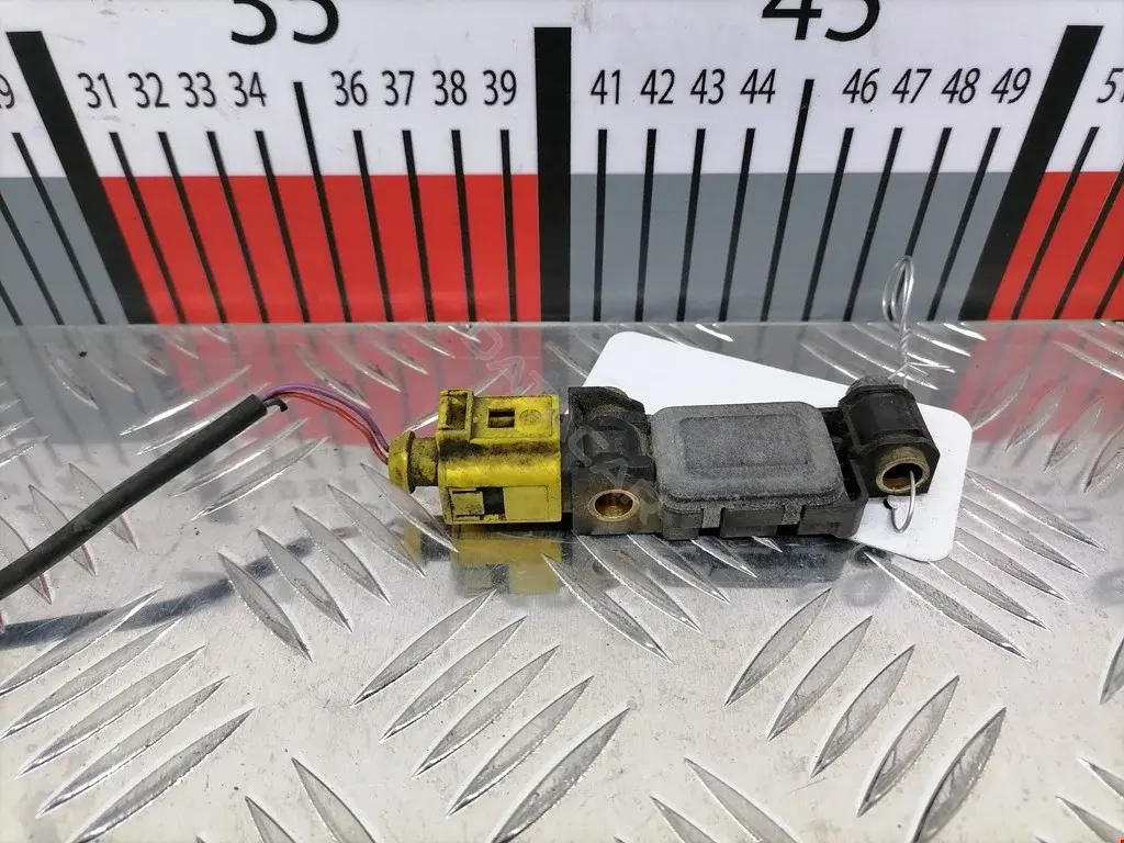 Датчик удара 8E0959651, 8E0959651B, V10720874