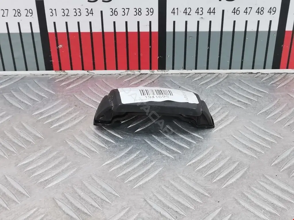 Ручка крышки багажника 817903E000