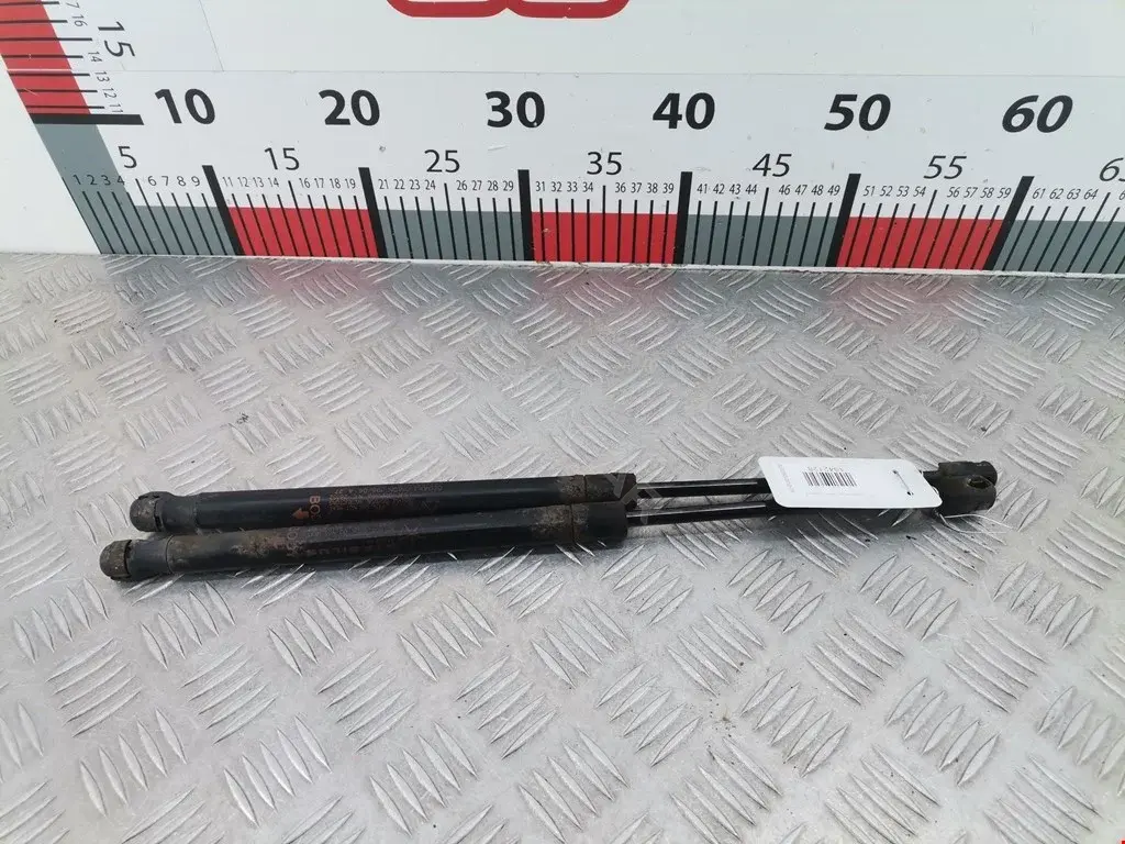 Амортизатор крышки багажника, капота, заднего стекла 0204XJ, 55369333AD