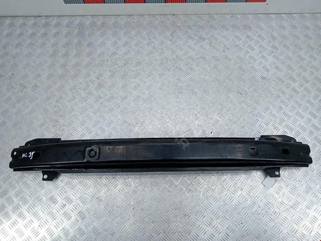 Усилитель бампера 7M3807105B