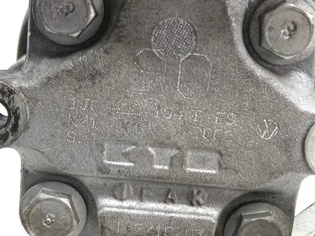 Насос гидроусилителя руля 1J0422152A, 1J0422154B, 1J0422154D