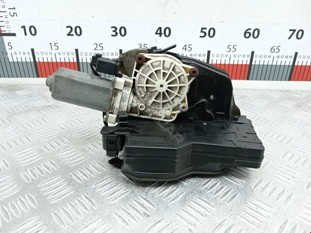 Замок двери 51227202128, 7746003701