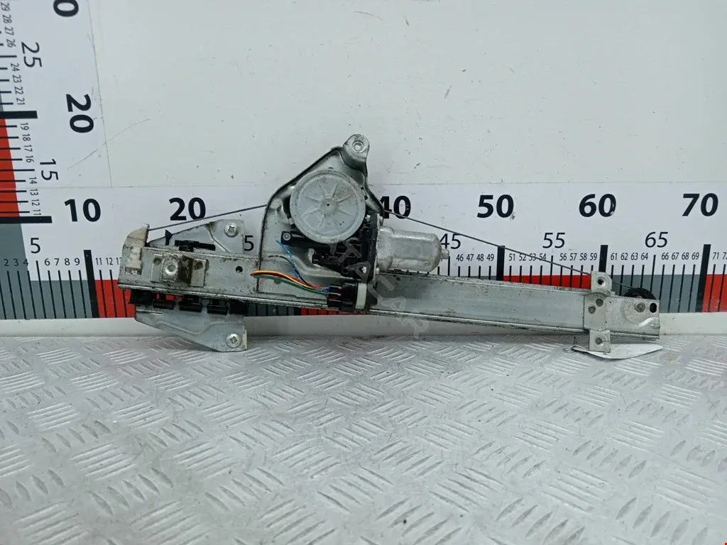 Стеклоподъемник 5743A090, MR989947