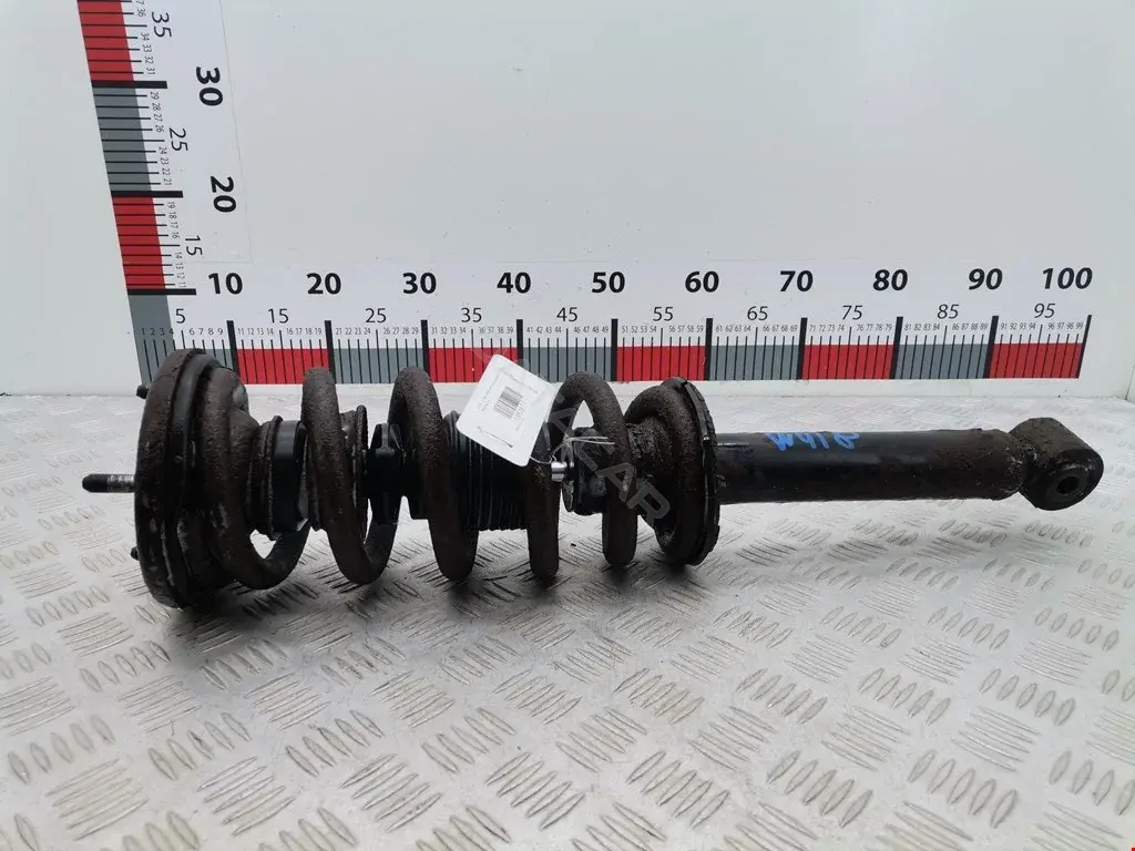 Стойка передняя 4062A024, G12242LR