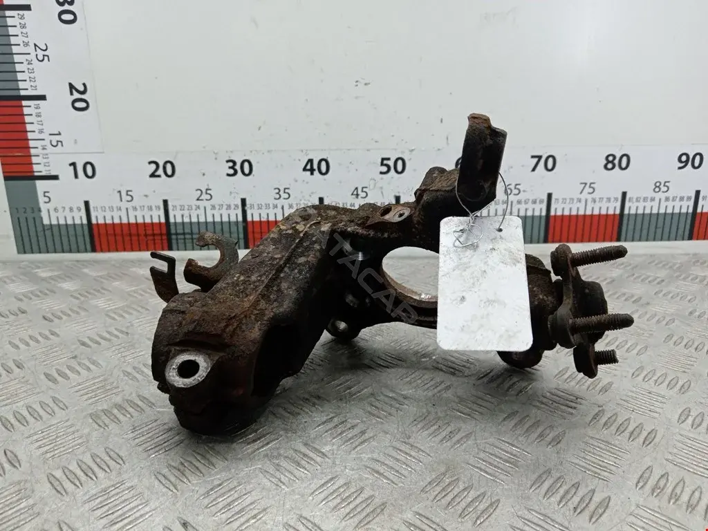 Поворотный кулак 00X11535, 02F40092, 0731281