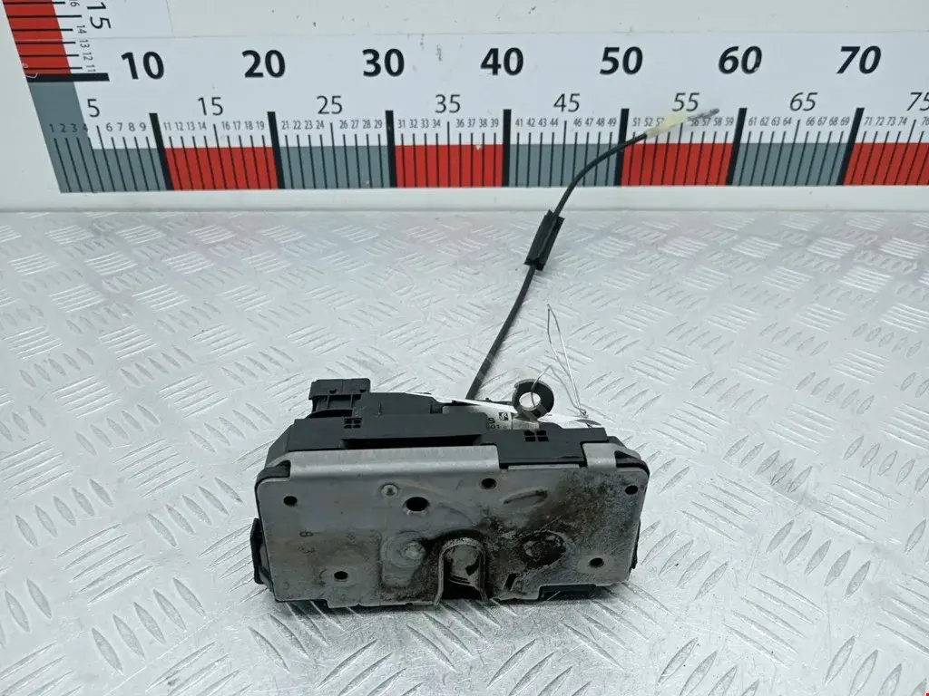 Замок двери 13258268