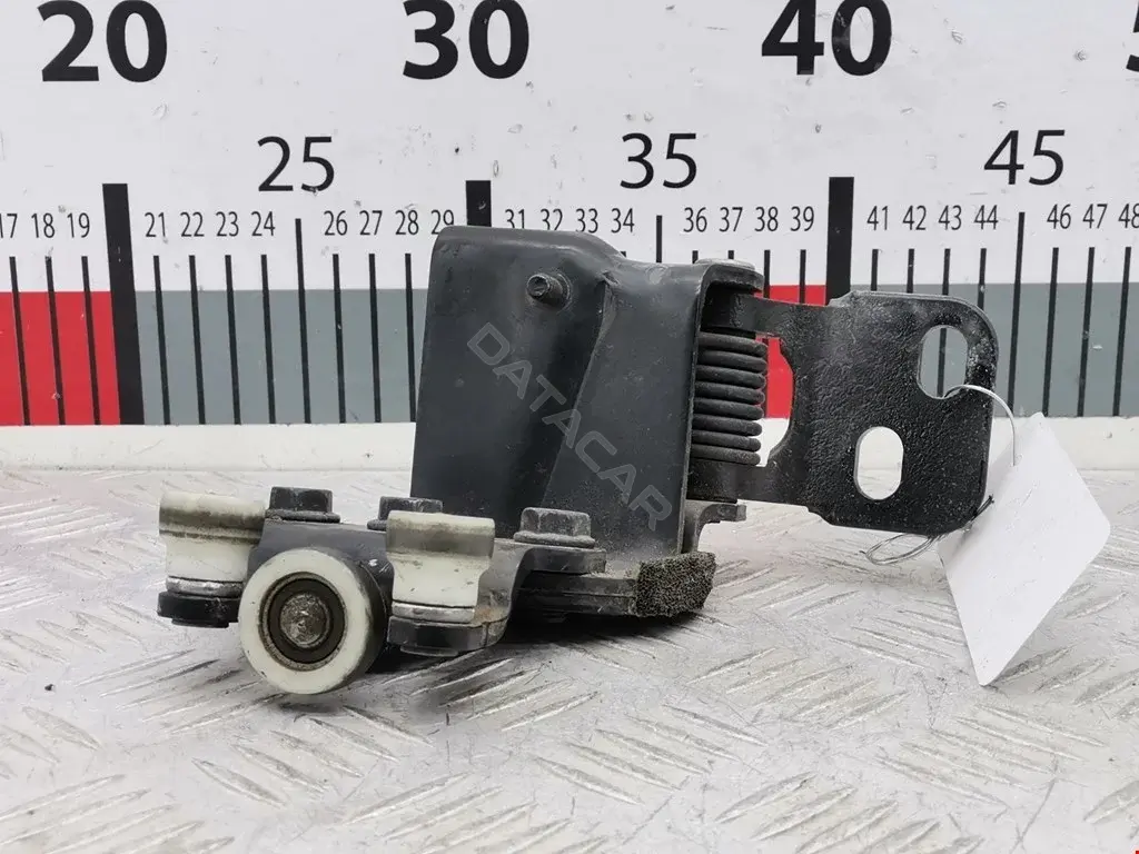 Ролик двери сдвижной BK21V268K35AK