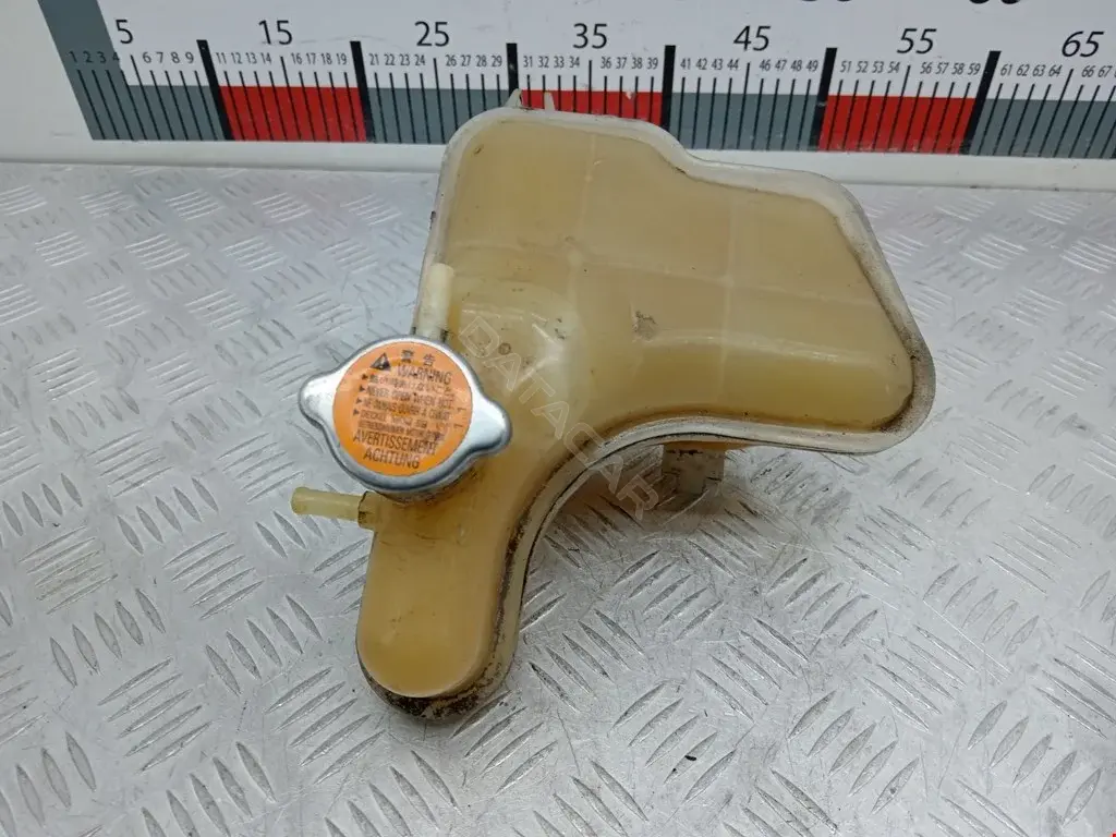 Расширительный бачок 1375A047