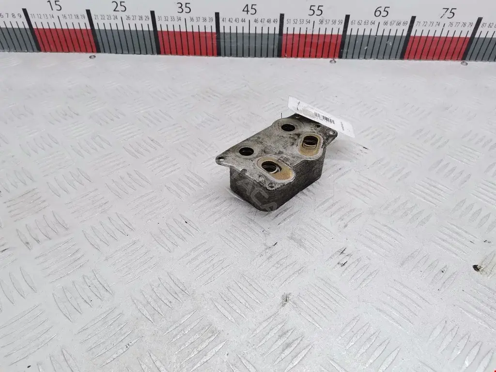 Масляный радиатор двигателя 0011022061, 10023041, 1016051591