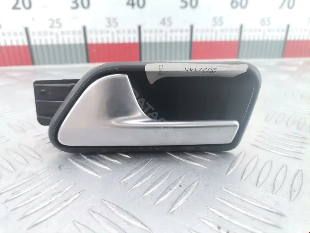 Ручка двери 1T0839113B, 1T0839113C
