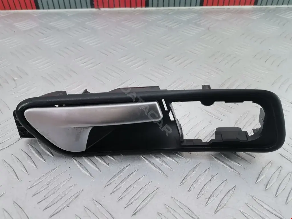 Ручка двери 1T2837114D