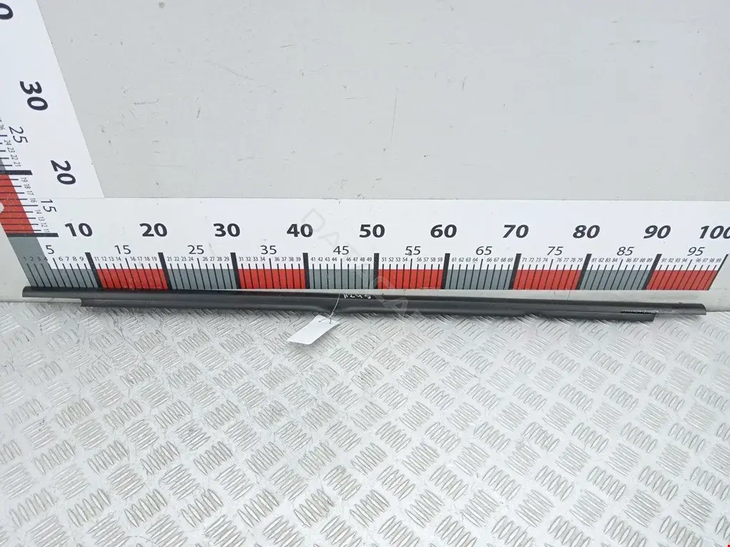 Молдинг двери 013132102