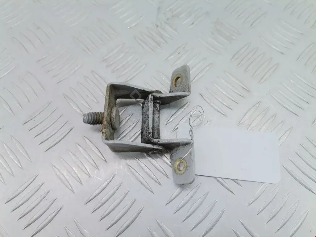 Петля крышки багажника 797701C000