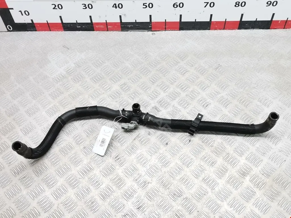 Патрубки системы охлаждения 9X2Q9Y438CB