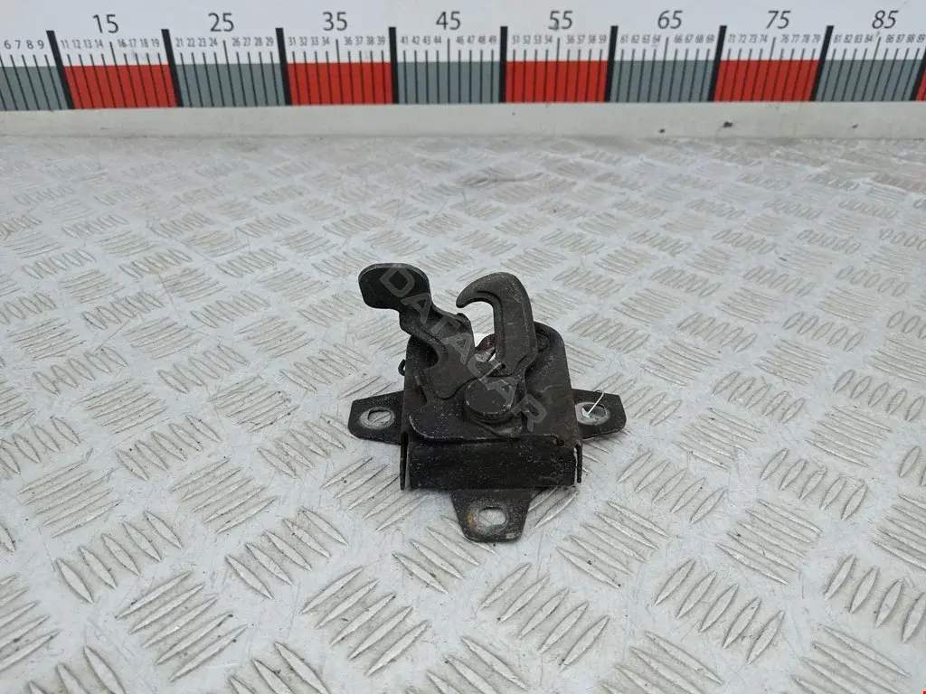 Замок капота 1972325