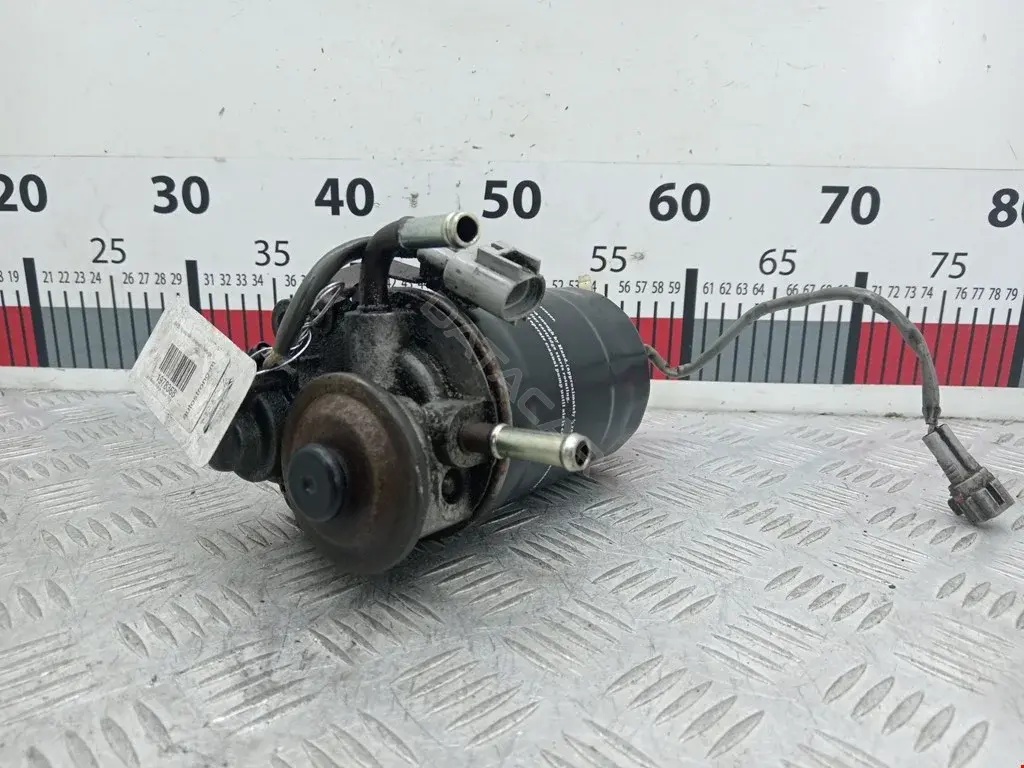 Кронштейн топливного фильтра 1978368