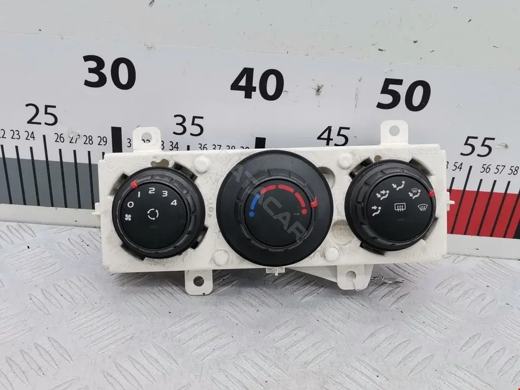 Блок управления климат-контролем 275700006R, 5L7741100