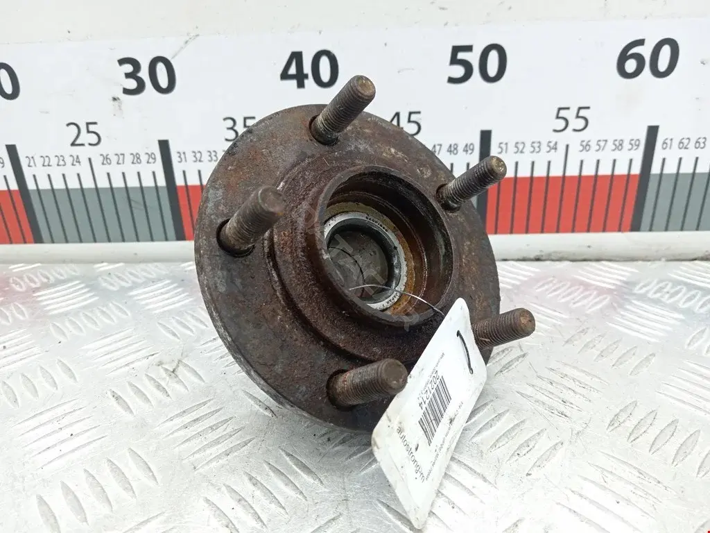 Ступица колеса MR403558, WH1439