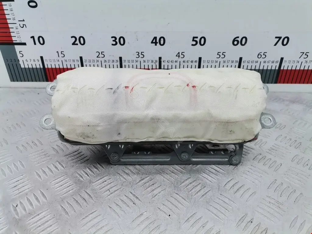 Подушка безопасности 30338448C, 30346610B