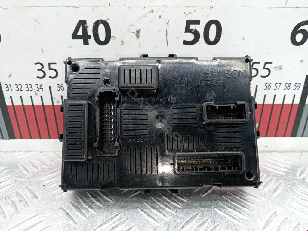 Блок комфорта 284B2EM04C