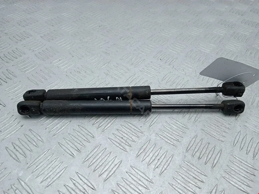 Амортизатор крышки багажника, капота, заднего стекла 1J5827552, 8536KC, GS1693