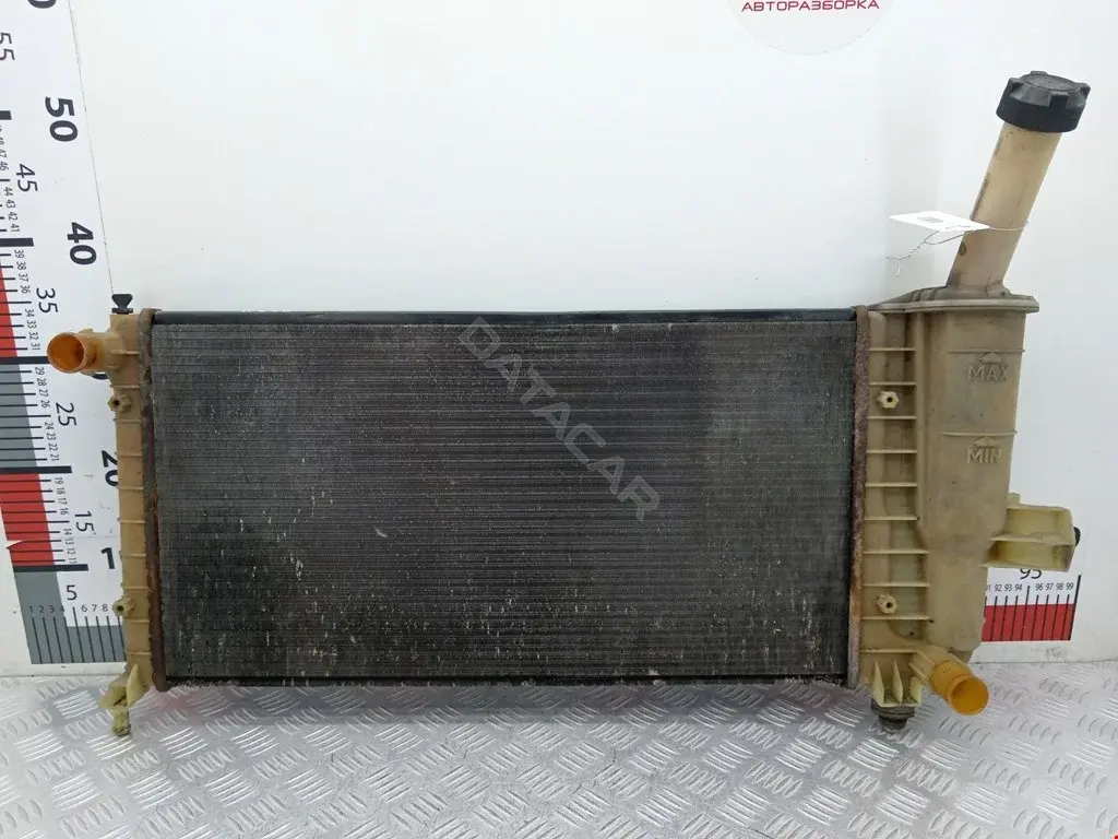 Радиатор охлаждения 01043022, 011M66, 080061N