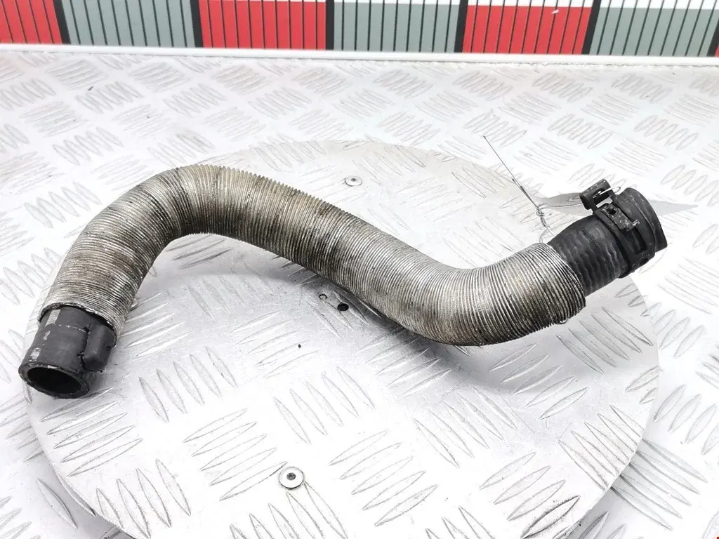 Патрубки системы охлаждения 1180R6