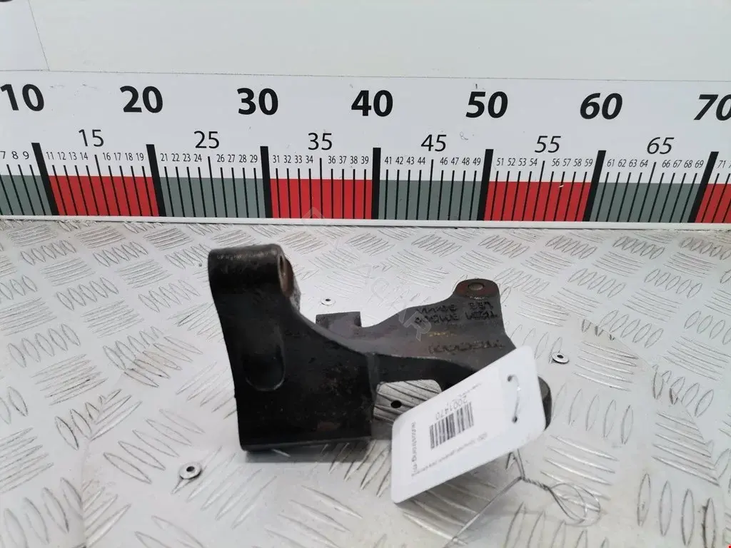 Кронштейн двигателя 112314M400, 11231BM500