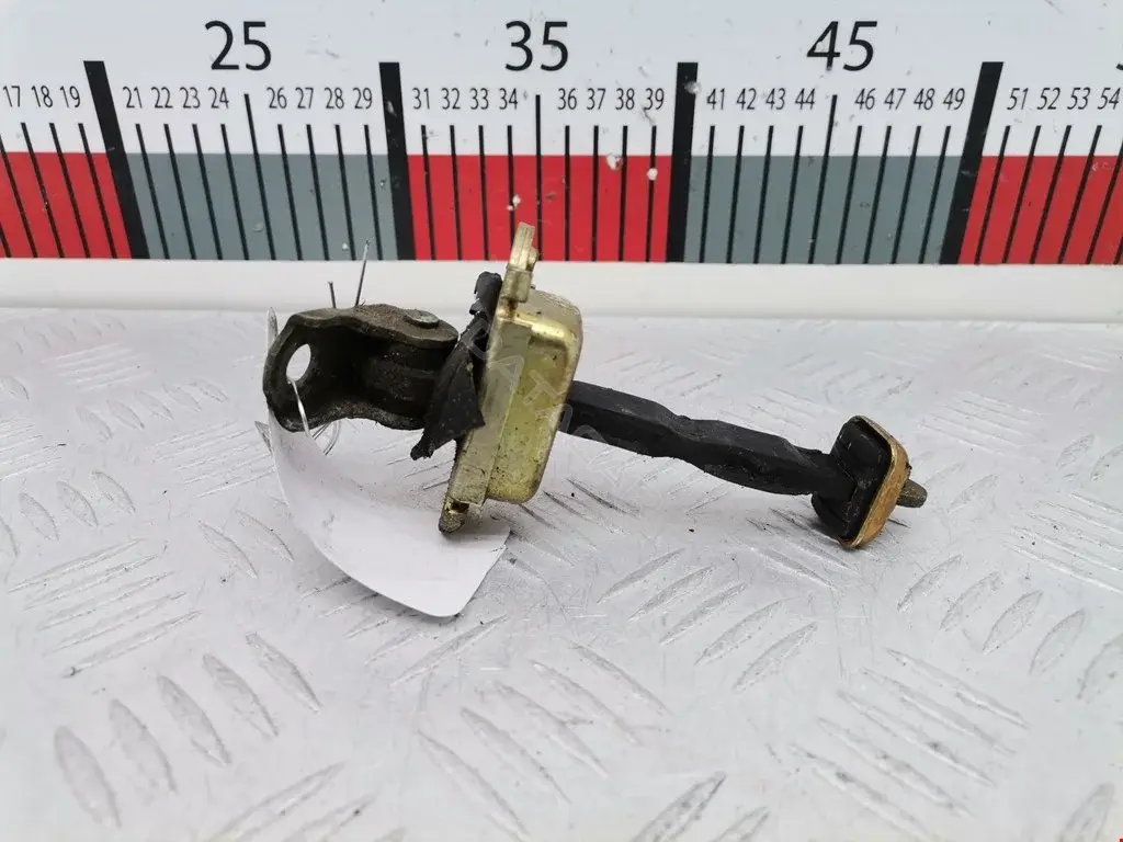 Ограничитель двери 824302F000
