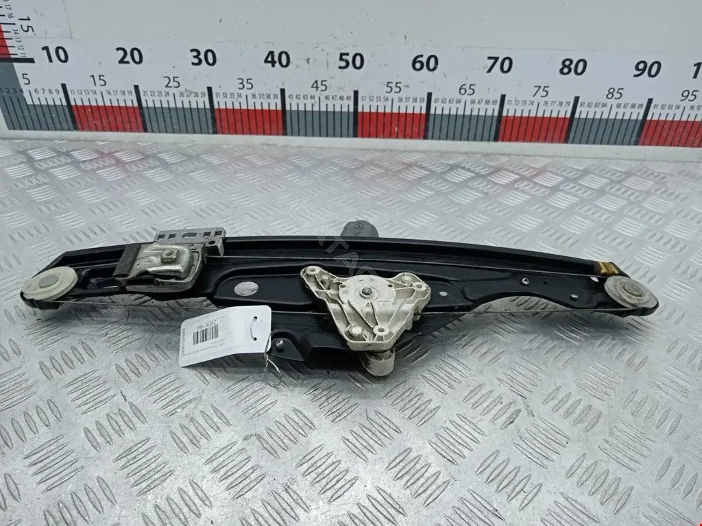 Стеклоподъемник 014389, 01SKV683, 01SKV693