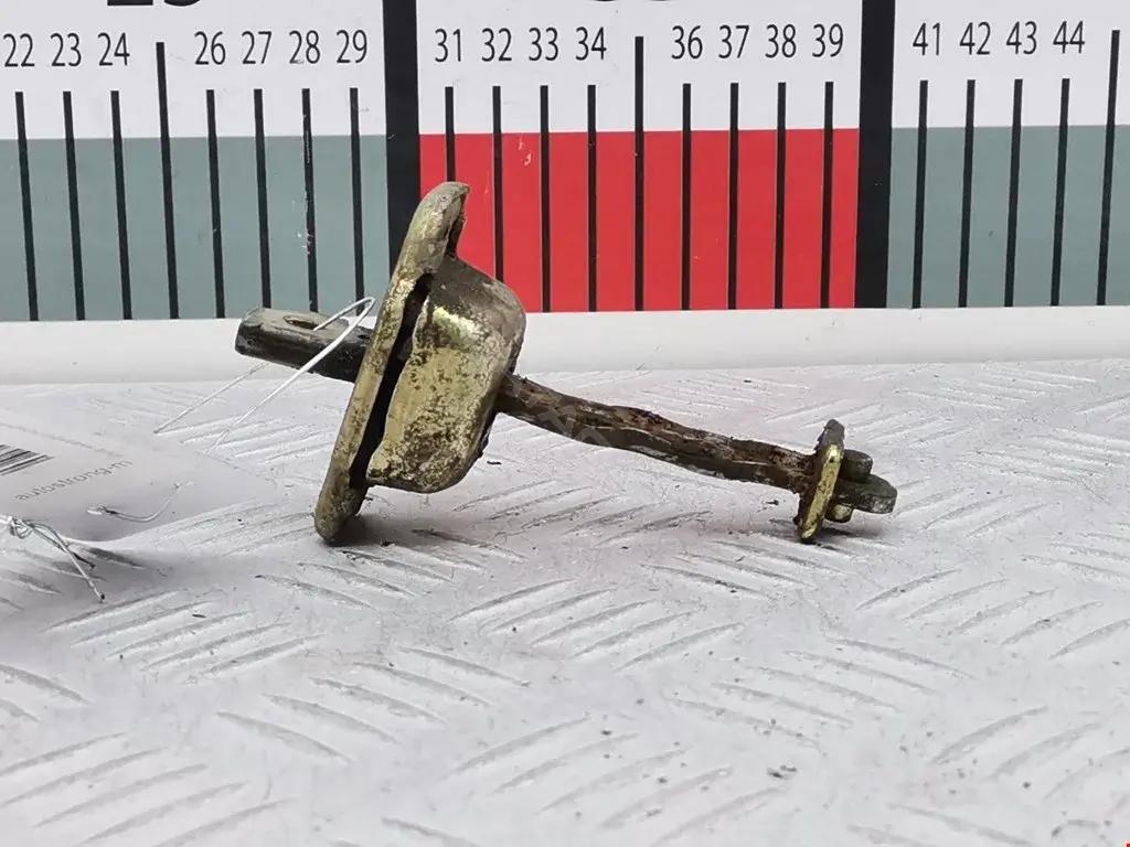 Ограничитель двери 6K4839249A