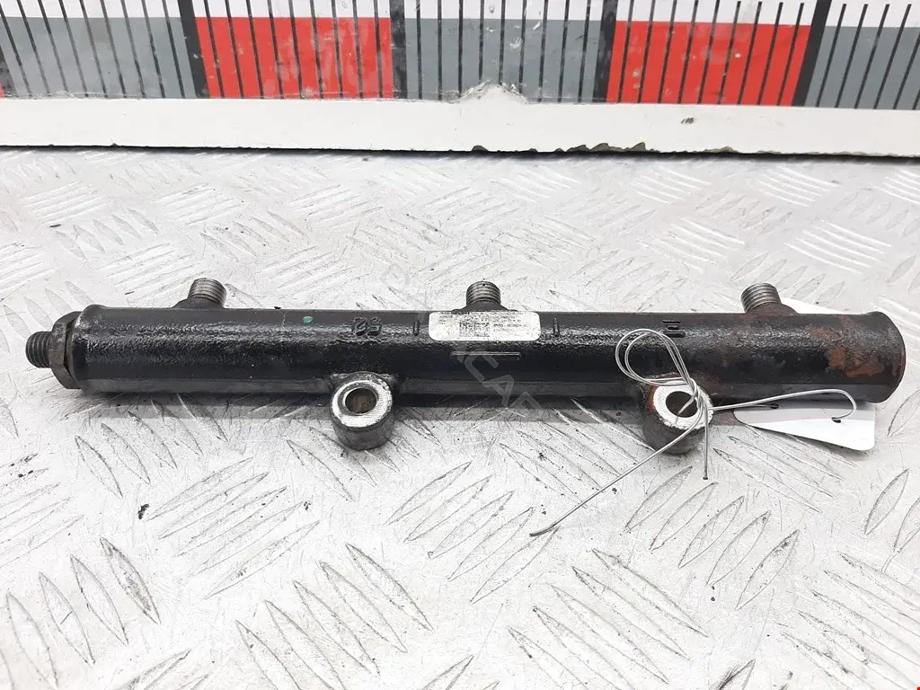 Топливная рейка 1570G8, 4R8Q90280BC